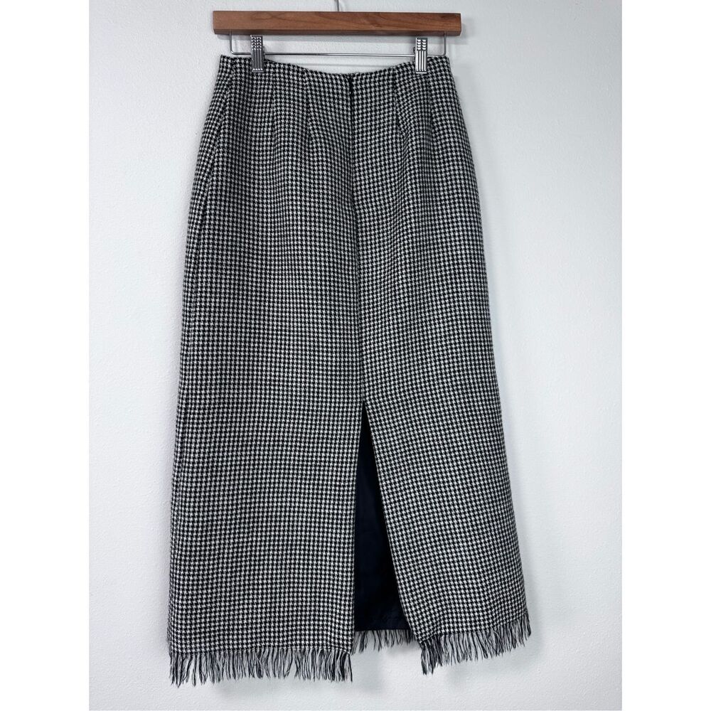 100% Wool Houndstooth Long Fringe Black White Skirt Size 4 - Picture 2 of 8